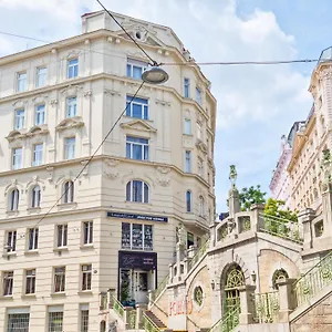 Mozart - Newly Renovated Gasthof