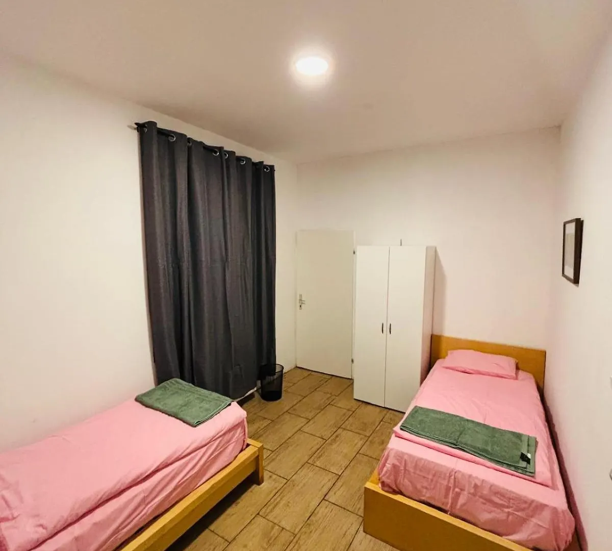 בית הארחה Penzingrooms Wien