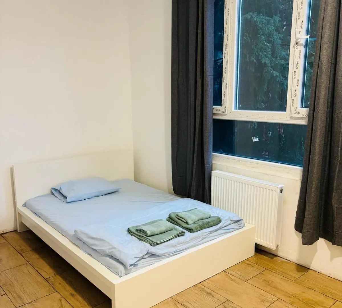בית הארחה Penzingrooms Wien